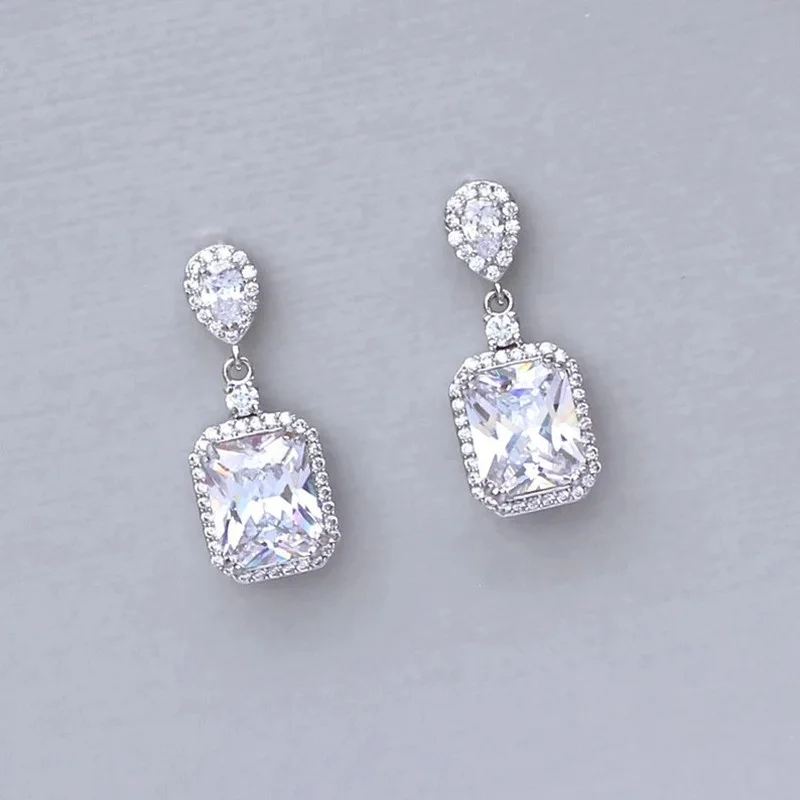 Luxury Princess Cut Square Zirconia Dimensional Crystal Earrings Lovely Hand Inlaid CZ Crystal Wedding Bridal Dangle Earrings