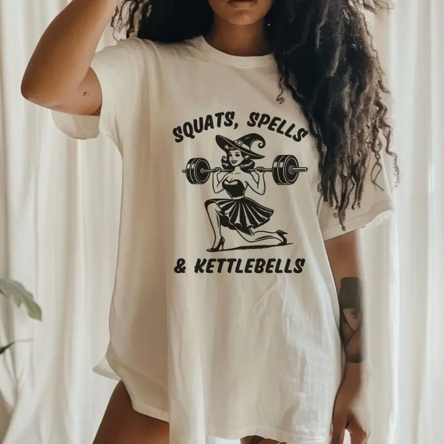 Camiseta de entrenamiento Witchy Gym para mujer, camiseta Retro de bruja muscular, mamá, peso muerto, Fitness, levantamiento de pesas, cubierta de bomba de gran tamaño