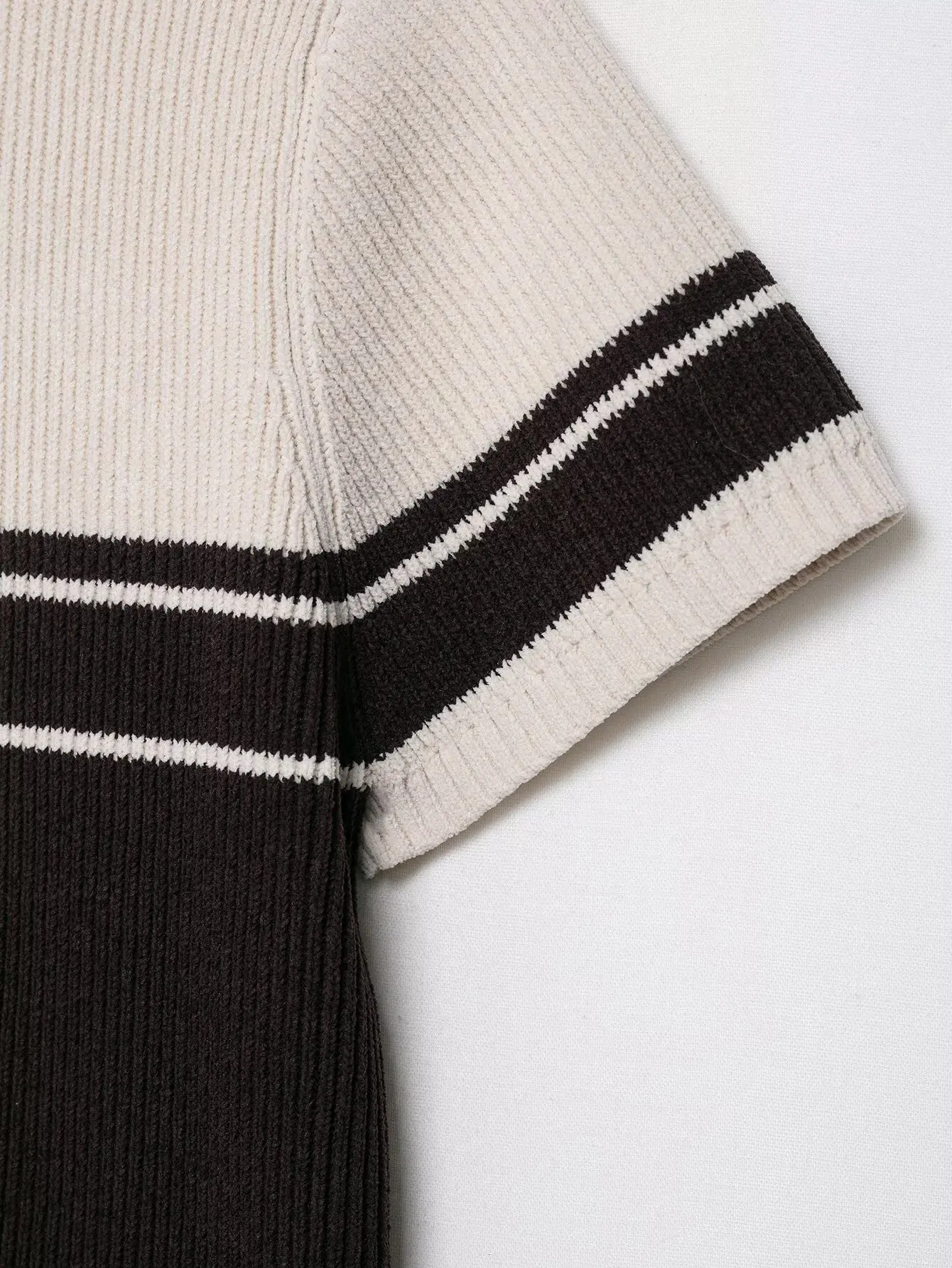 เสื้อโปโลแขนสั้นสไตล์ยุโรป ลายทาง หลวมๆ  แบบถัก  เสื้อผ้าผู้หญิง  เสื้อยืดแขนสั้น  แบบต่อผ้า  เสื้อถักไหมพรมผู้หญิง