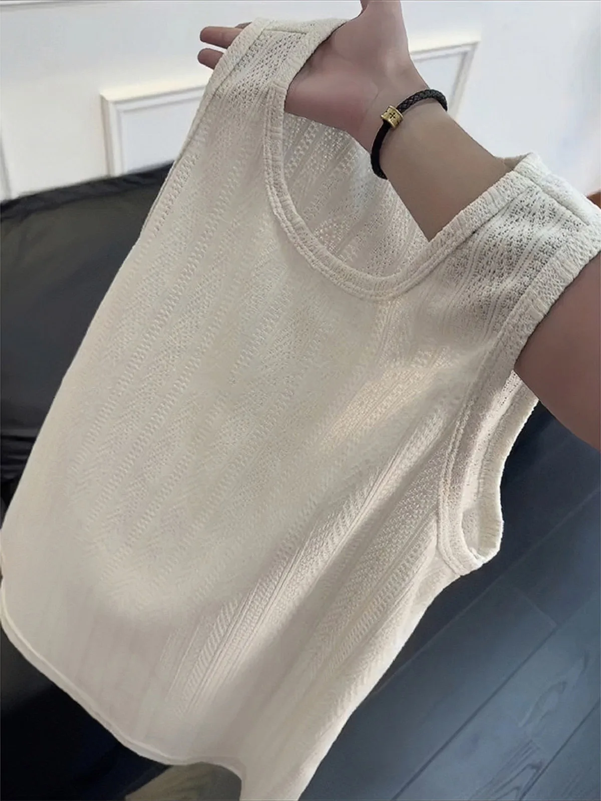 Fitness Knitted Sweat Vest Men's Summer Thin Cool Feeling Breathable Sleeveless Tank Top Commuting Shirt round Neck Pure Color