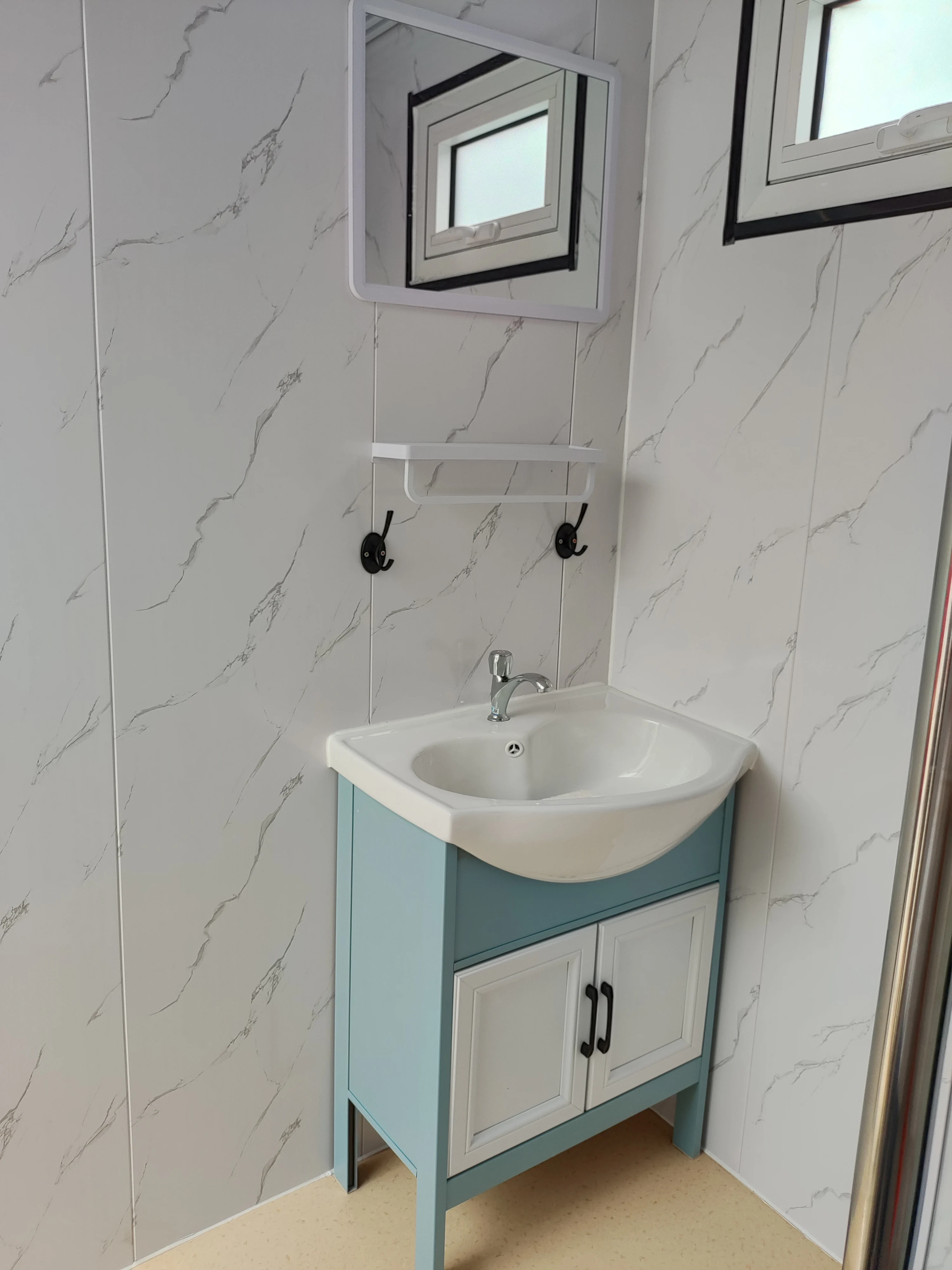 يبيع المصنع مباشرة بسعر منخفض، منزل حاوية قابل للتوسيع، منزل جاهز من الفولاذ رخيص للاستخدام المنزلي للعائلات الأمريكية