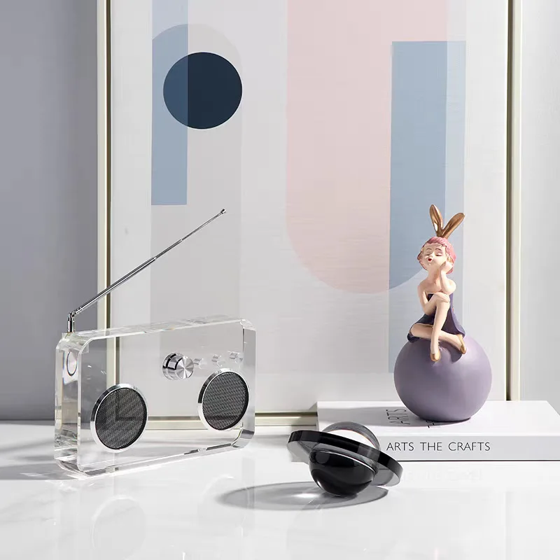 Modern simple soft decoration, transparent crystal stereo combination model house, home entrance ornament