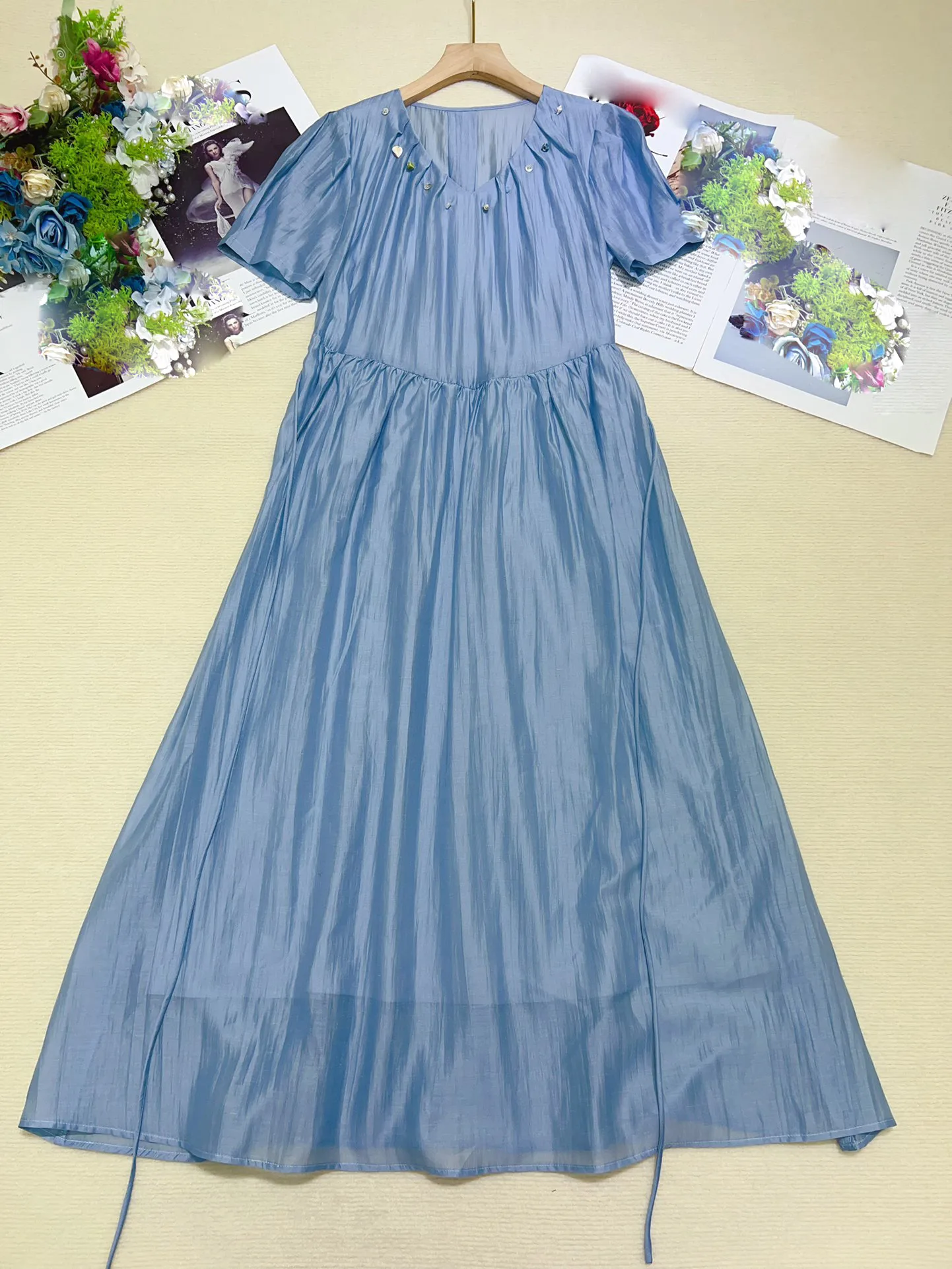 2025 Women's Clothing Lightweight, slightly sheer, hand-beaded, pleated dress 0622