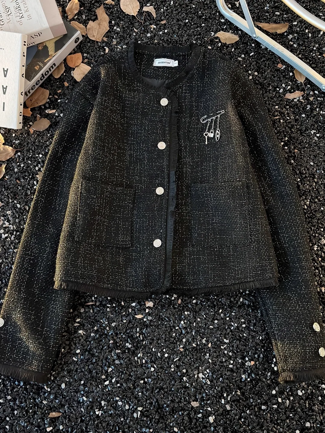 

Spring Autumn Men Woven Coat Korean Round Neck with Pocket Black Tassel Edge Jackets Casual Fashion High Street Male Jacket