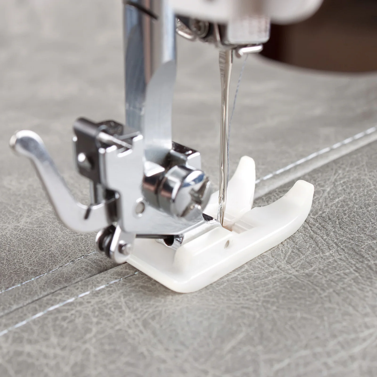 

Sewing Machine Presser Foot Non-Stick Quilting Embroidery Patchwork Plastic Walking Foot Universal Sewing Machine Accessories