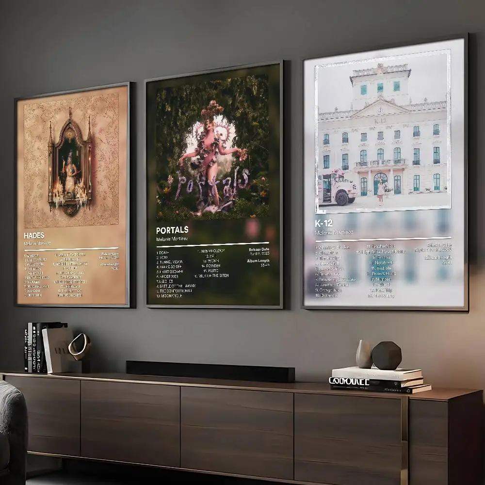 Sängerin Melanie Martinez HADES Poster HD-Gemälde Selbstklebende Drucke Wasserdichtes Zuhause Schlafzimmer Wohnzimmer Dekor Vintage Geschenk