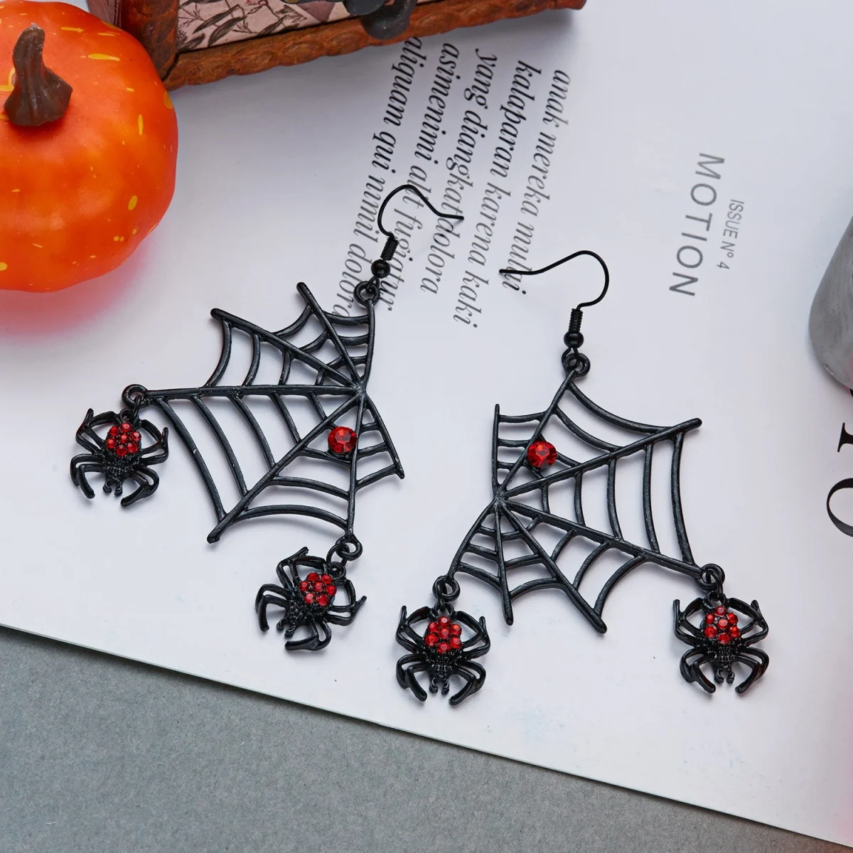 Dunkelschwarze Halloween-Spinnennetz-Ketten-Quasten-Ohrringe für Damen, Cosplay-Party, Insekten-Spinnennetz-Ohrringe, Gothic-Schmuck – Detail 24
