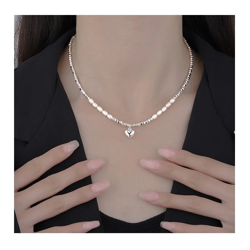 

Kalaini Shredded Silver Pearl Necklace Non-Fading Love Necklace Heart Pendant Collarbone Chain