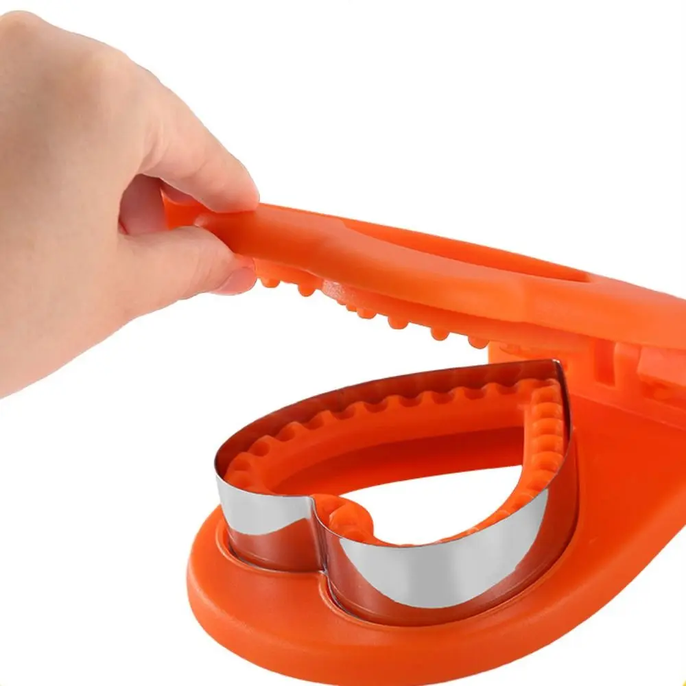 

Stainless Steel DIY Sandwich Cutters Mould Sealer Flip Lunch Box Decor Sandwich Cutting Tool Heart-Shaped Sandwich Maker