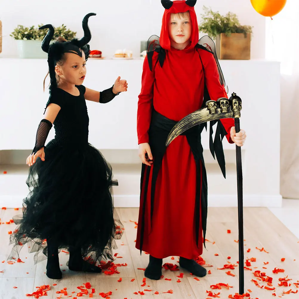 

2Pcs Halloween Props Simulation Plastic Halloween Costume Accessory Party Decor Stage Performance Simulated Prop