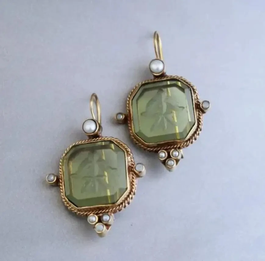 Vintage Intaglio 2024 New Trend Green Color Square Inlay Pearls Dangle Earrings For Women Party Birthday Antique Custom Jewelry