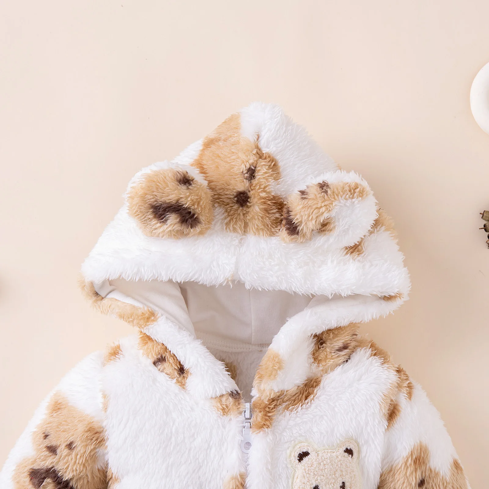 Autumn and winter baby bear cute baby long sleeves and trousers onesie cute hooded crawling clothes