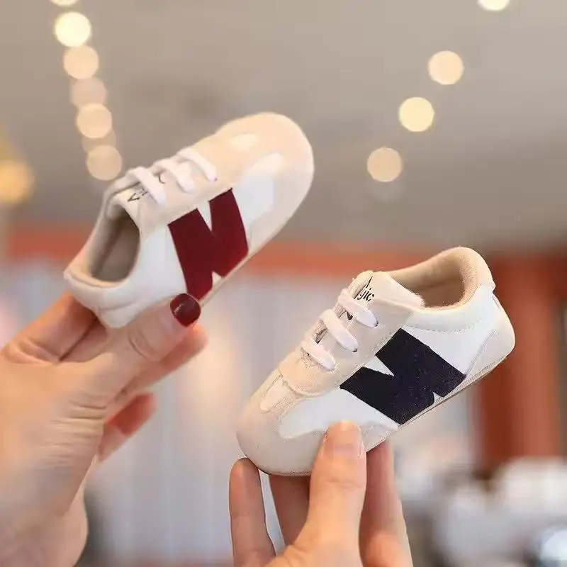 

0-18 Months Baby Classic Sneakers Letters Splicing Baby Casual Shoe Anti-slip Hundred Walking Baby Boys Girls Baby Shoes