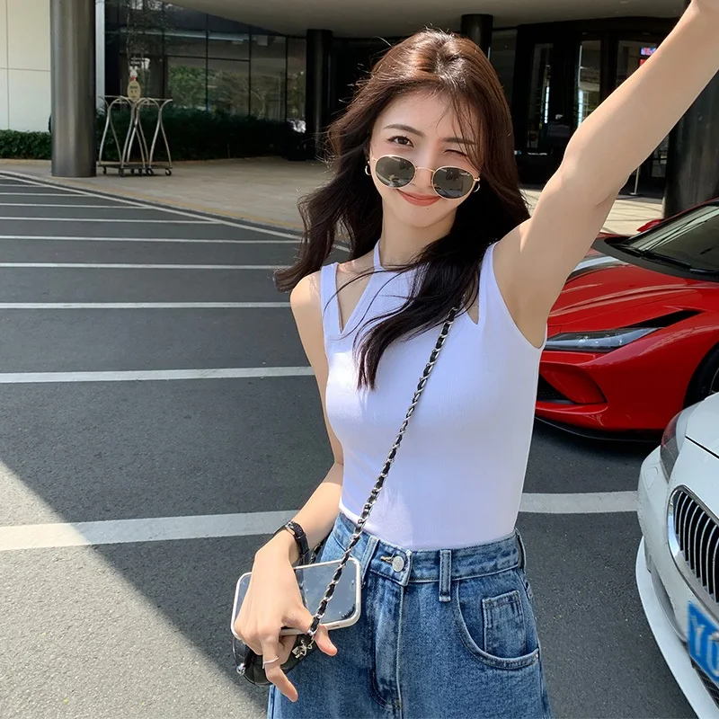Elegant Short Sleeve Vest Women's Fashionable Unique Neck Hanging Top under Suit Base Layer Inner Wear Summer High-End Feel