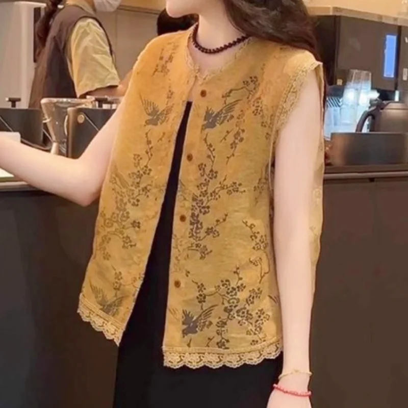 

Summer Thin Hollow Lace Sexy Hollow Short Sleeve Shirt for Women's Fashion Temperament Age Reducing Versatile Shoulder Vest Top