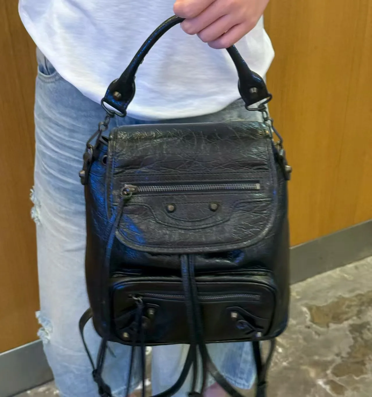 2026 New Trendy Locomotive Backpack Large Capacity Neutral Wind Rivet Wax First Layer Cowhide Hand Texture Unique Fashion Simple