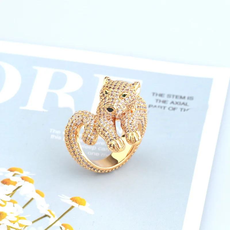 Designer Collection Style Ring Women Lady Inlaid Full Cubic Zircon Plated Gold Color Green Eyes Leopard Panther Rings