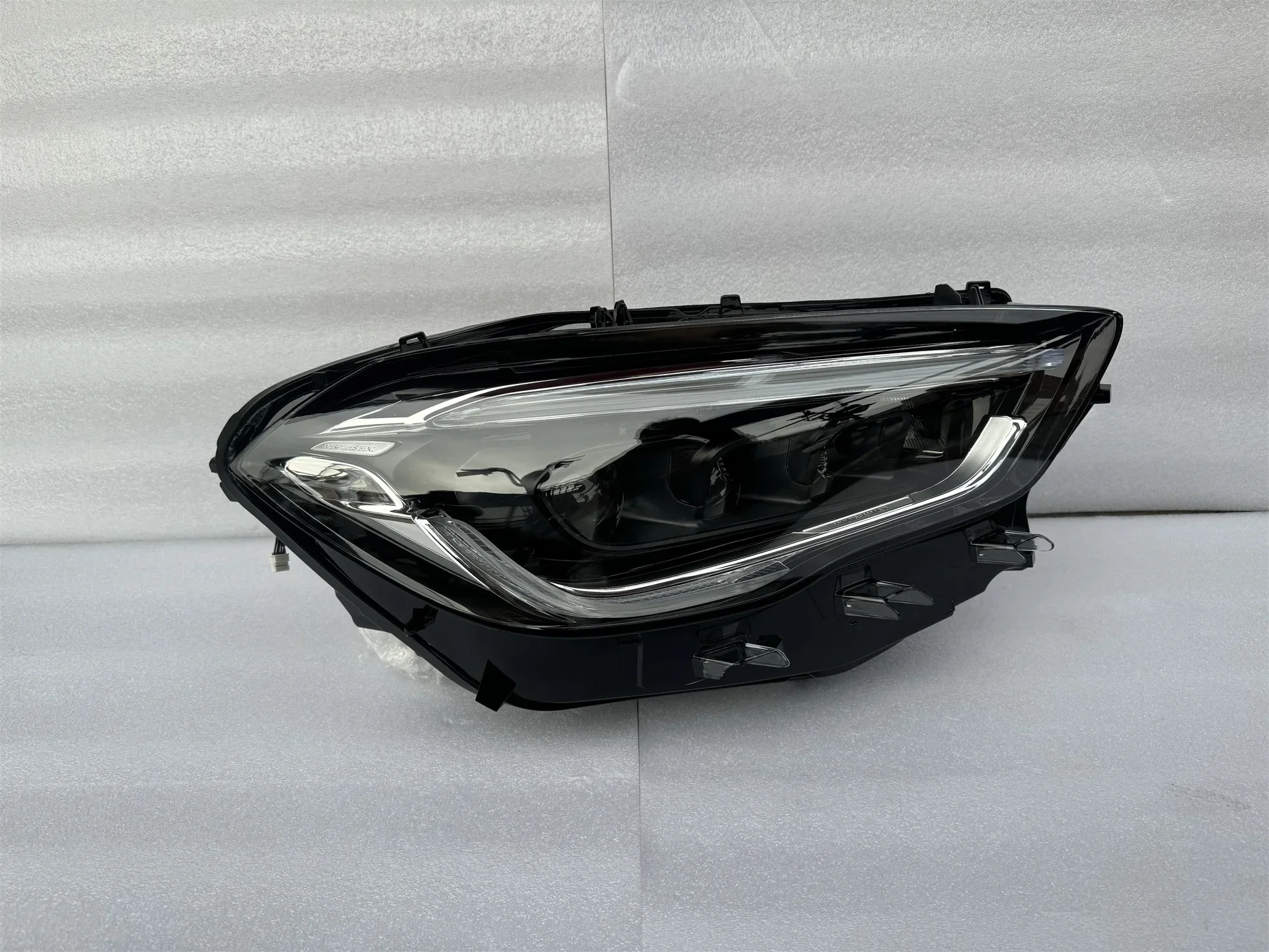 For Mercedes Benz GLA-class W247 Headlights 2020-2024 GLA200 GLA220 GLA260 GLA35 GLA45 AMG Original LED Headlights