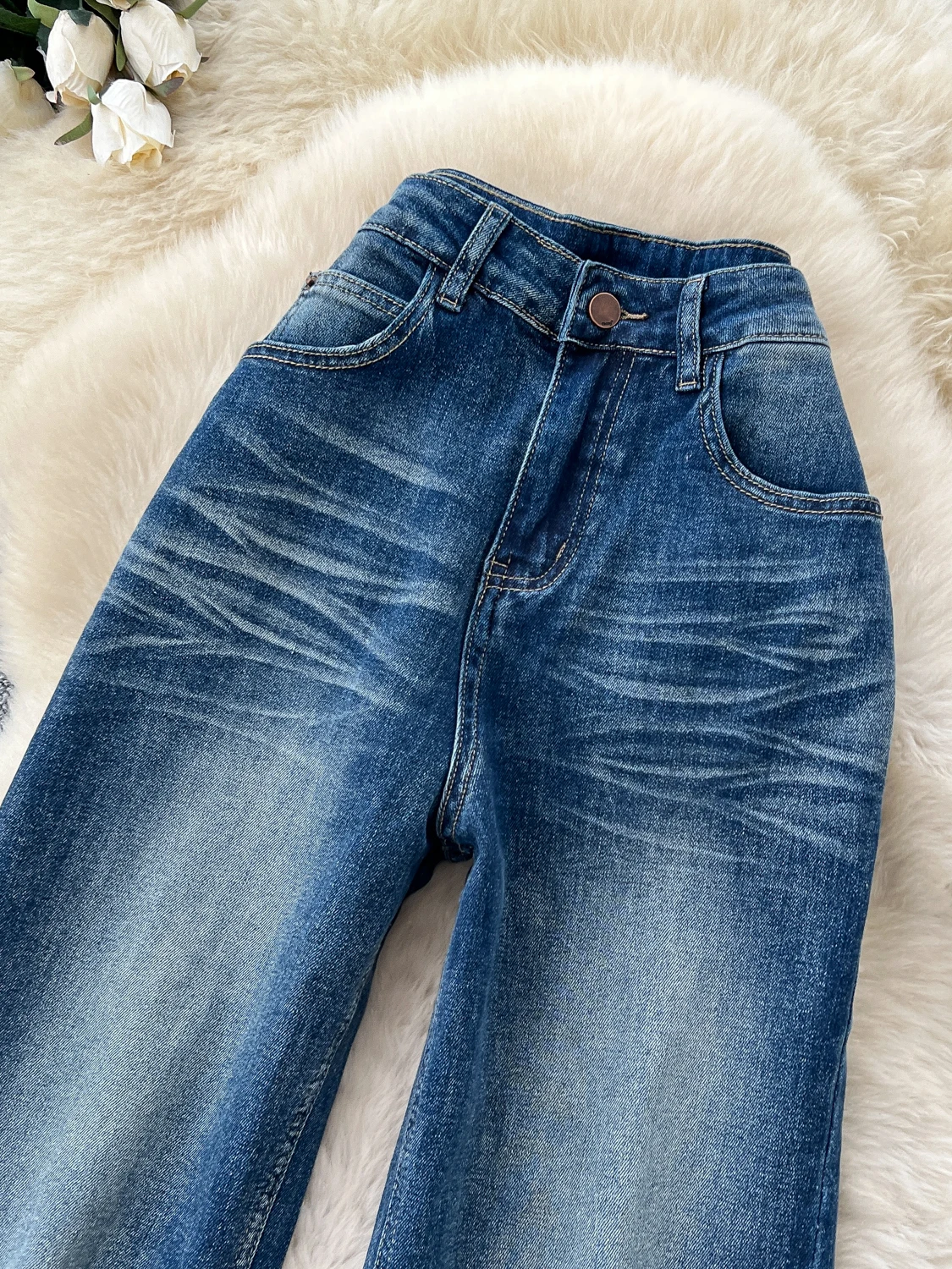 Retro High Waist Bell Bottom Jeans Women's Loose Slimming Straight Leg Pants Autumn Fashion Small Audience Design Sense