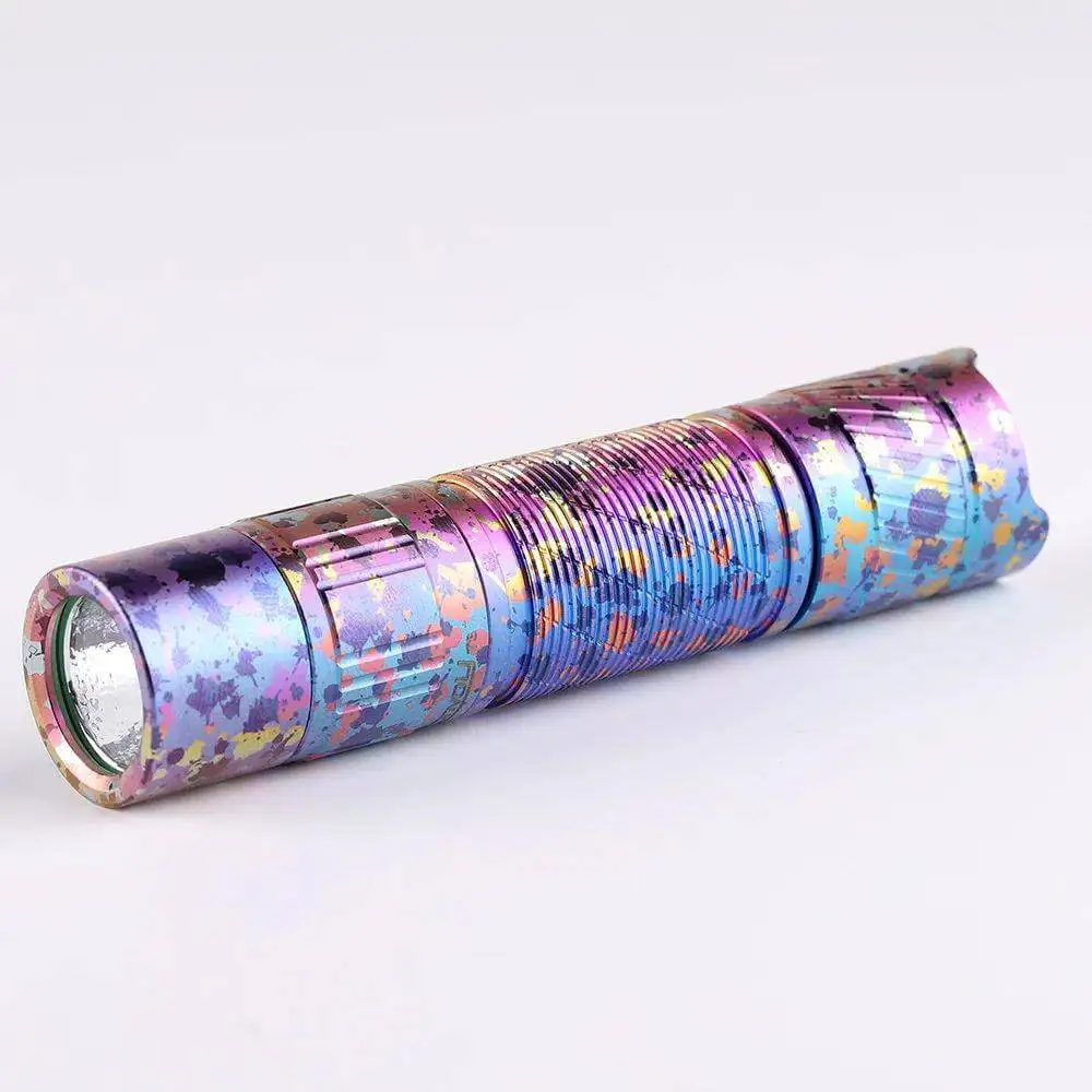 Linterna EDC colorida Convoy T3 Ti