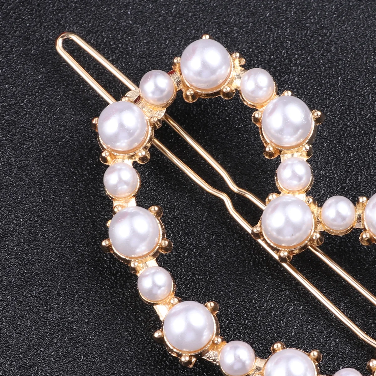 

Geometric Heart Shaped Pearl Hairpin Women Clips Accessories Elegant Fashion Hair Clips Pearl Design Wedding Party Daily Life