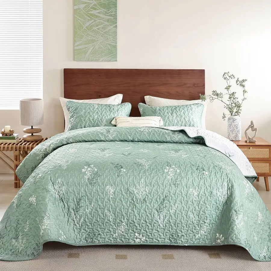

Комплект стеганого покрывала Sage Green King Size, двусторонний, с ботаническим цветочным узором, зелено-белый, 3 предмета, легкий, из микрофибры