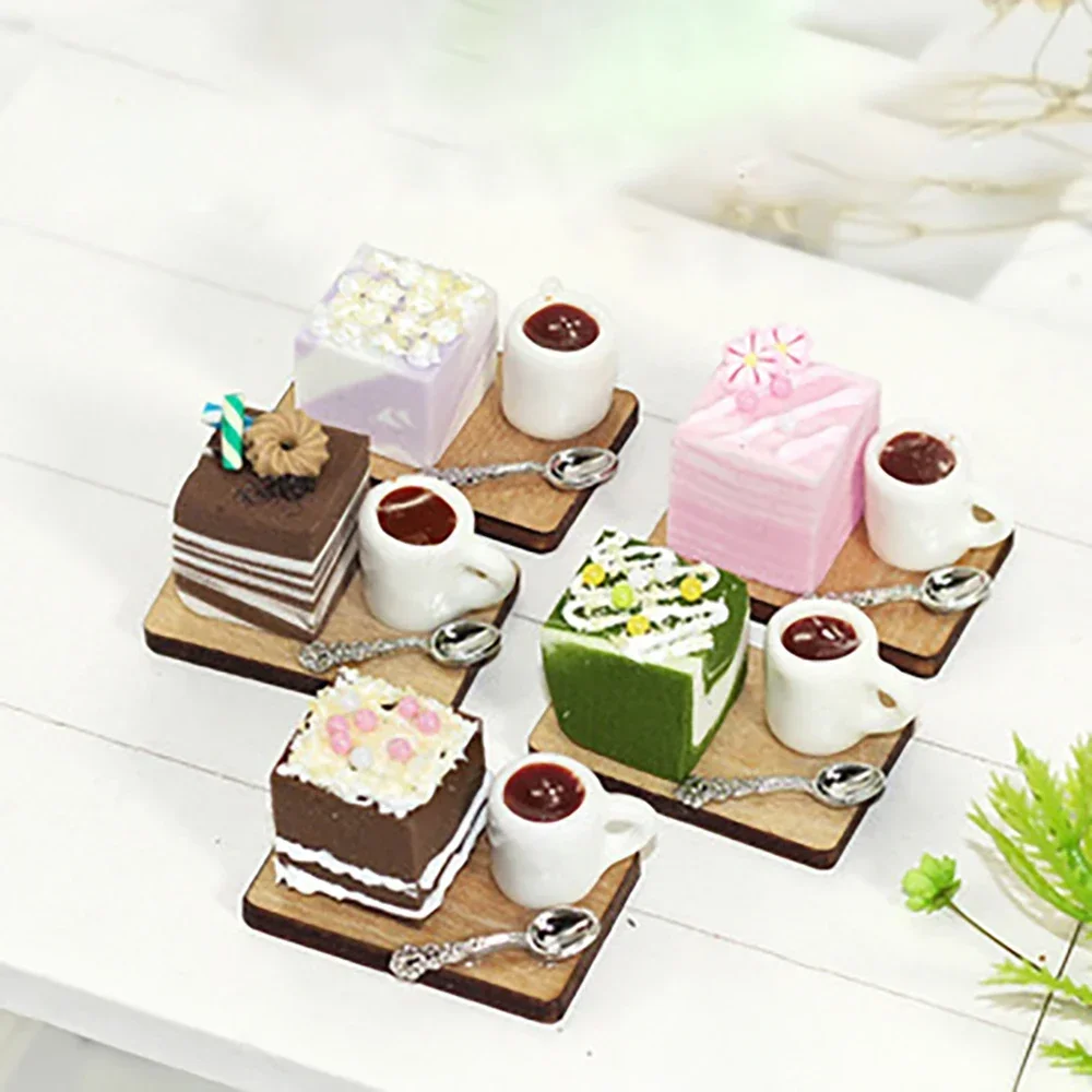 1 ชิ้น 1/12 ตุ๊กตา House Miniature ฟองน้ํามูสเค้กจําลองอาหารของเล่นสําหรับมินิตกแต่งตุ๊กตาอุปกรณ์เสริม