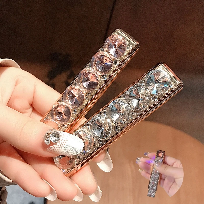 

Portable Pink Rhinestone USB Charging Lighter Windproof Electronic Cigarette Personalized Lighters for Women Smoking Accessories