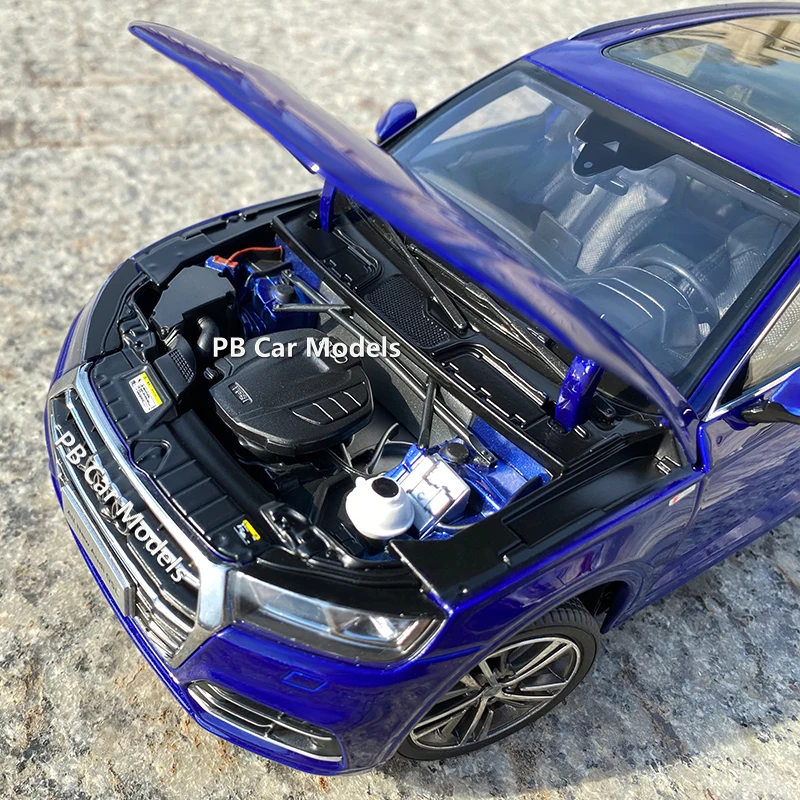 FAW Original Factory 1:18 Car Model 2018 New Q5L SUV Alloy Simulation Car Model Off Road