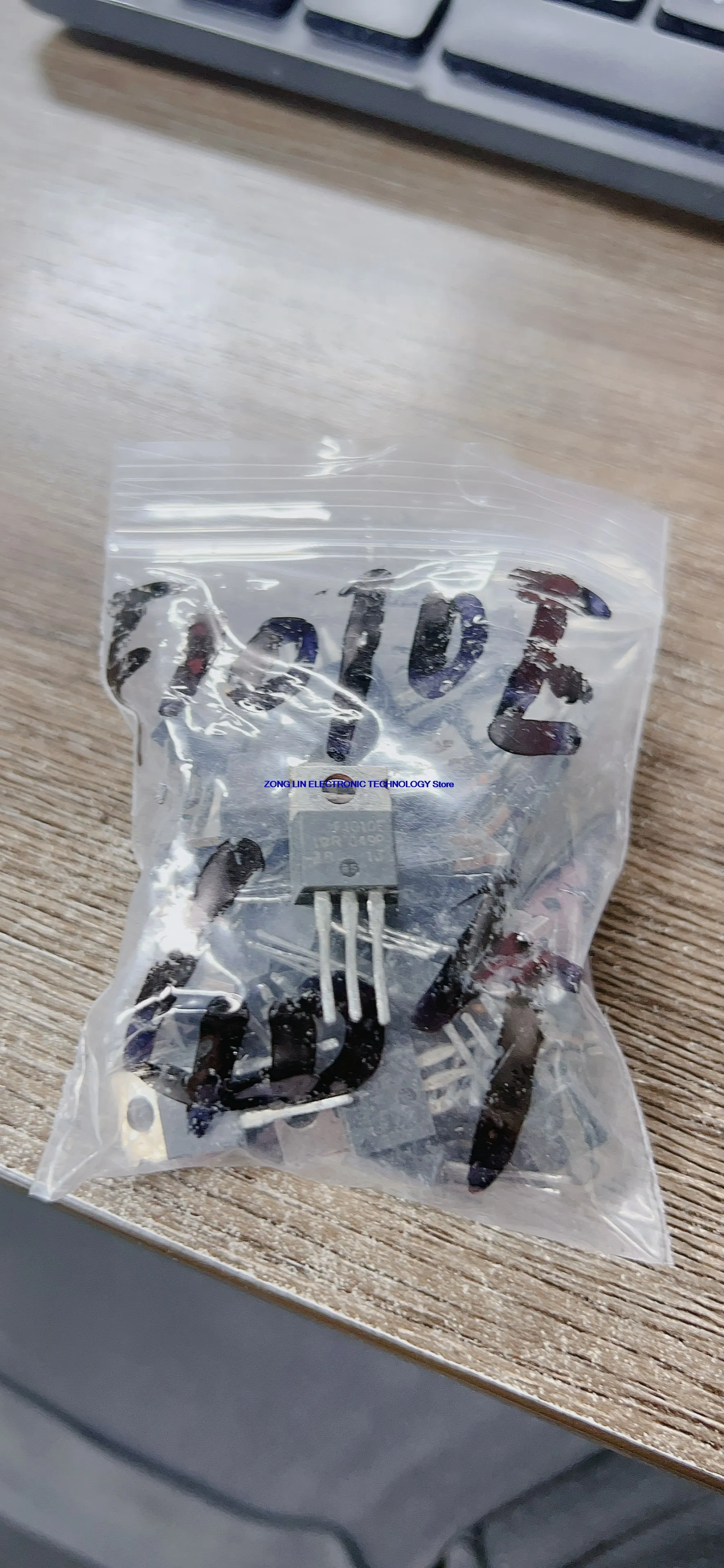 MOS transistors IRF1010E F1010E 84A/60V controller inverters commonly used field-effect transistors         50PCS -1 lot