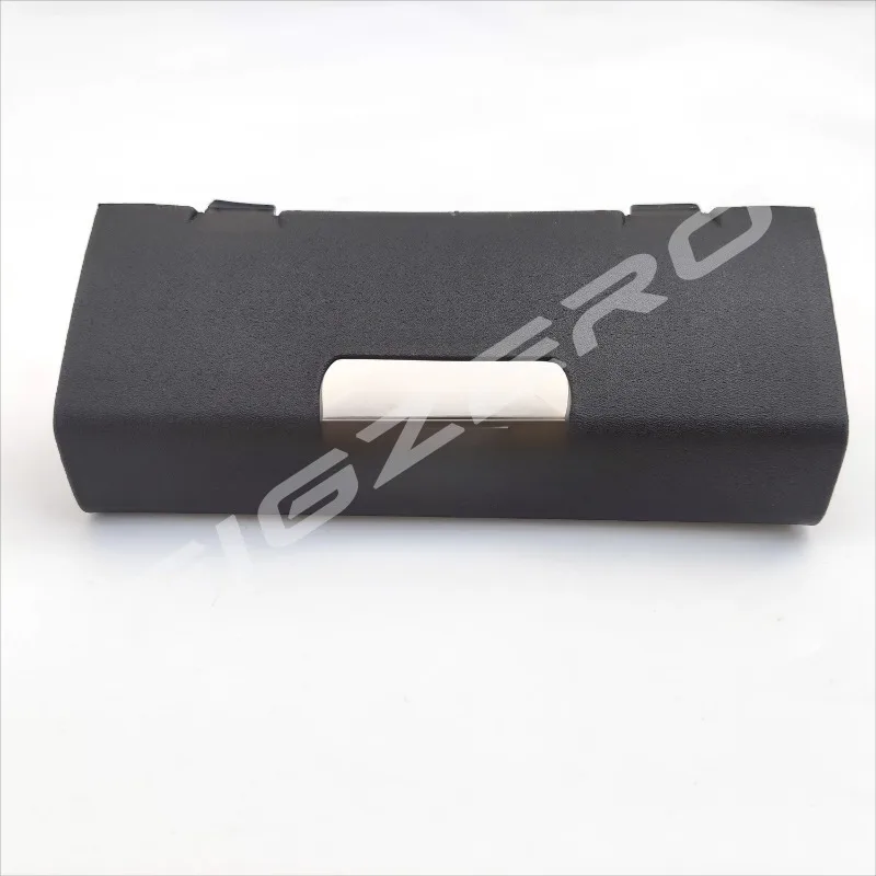 

For Land Rover Range Rover Vogue 2002 2003 2004 2005 Front Bumper Tow Hook Cover Under Shield Mud Flap Decorative Cap Genuine