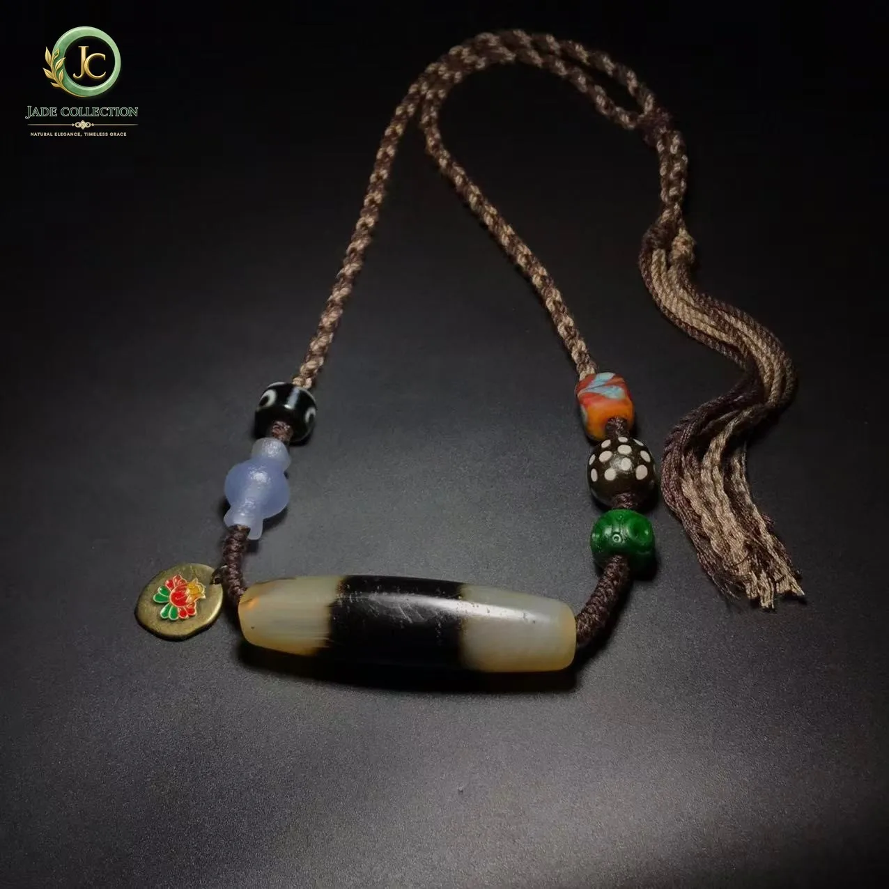 Tibetan Natural Old Agate dzi Silkworm Lines Bead Amulet Necklace J0409