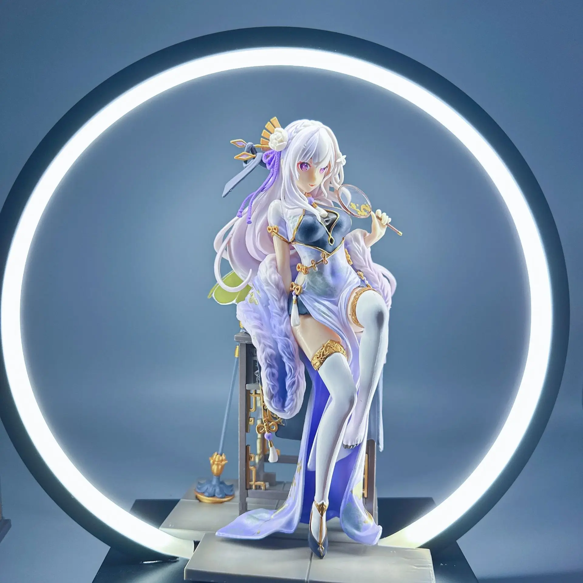 

Аниме Эмилия, сексуальная поза для сидения, экшн-фигурка, модель сцены из ПВХ, игрушки, кукла, статуя, декор для стола, коллекционные подарки