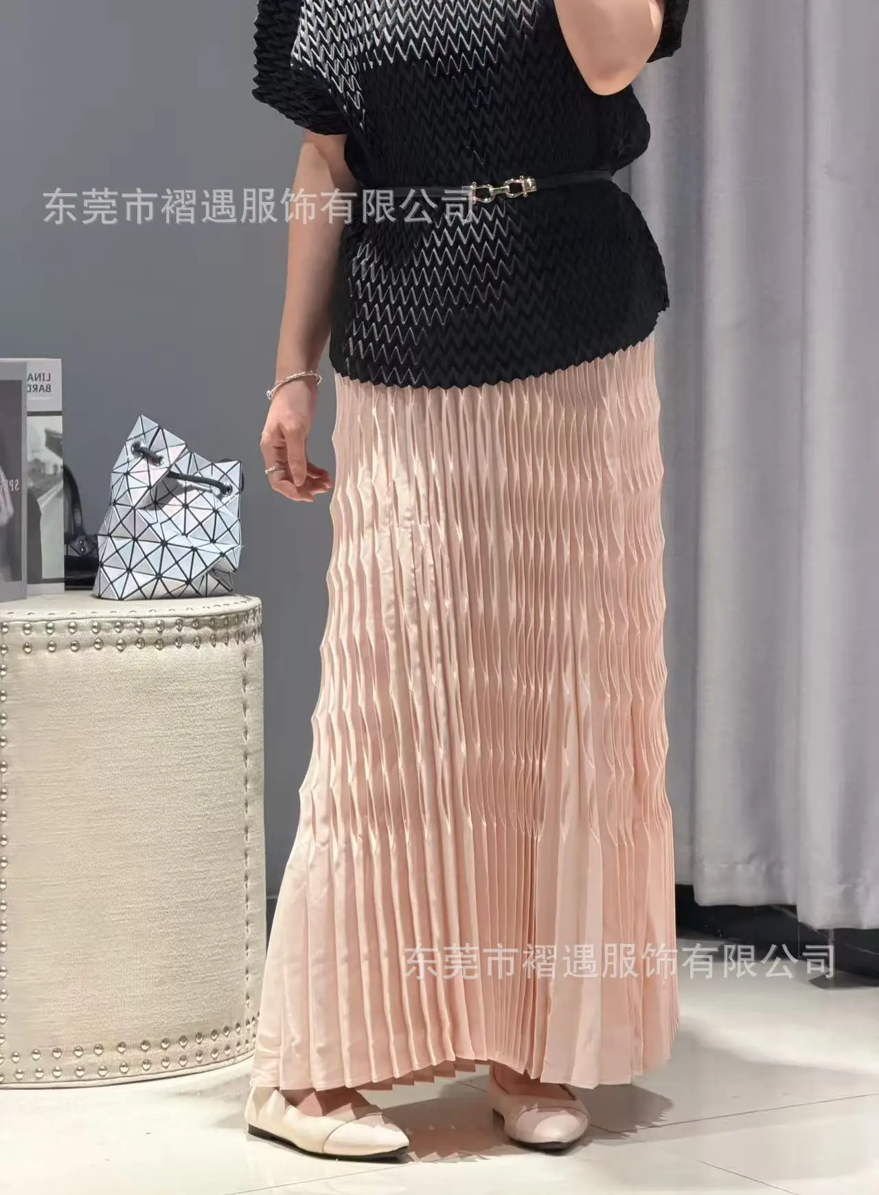 

Fashionable Foldable Design Women's Solid Color High-Waisted Stylish Versatile Loose Plus-Size Travel Wear