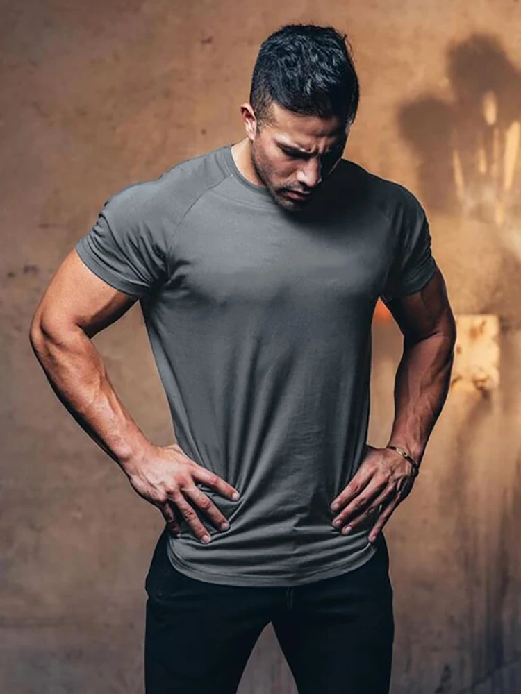 Plain T Shirt Men Casual Short Sleeve Muscle Joggers Bodybuilding Tshirt Male Gym Fitness Tops Tee Slim Fit Summer T-shirt