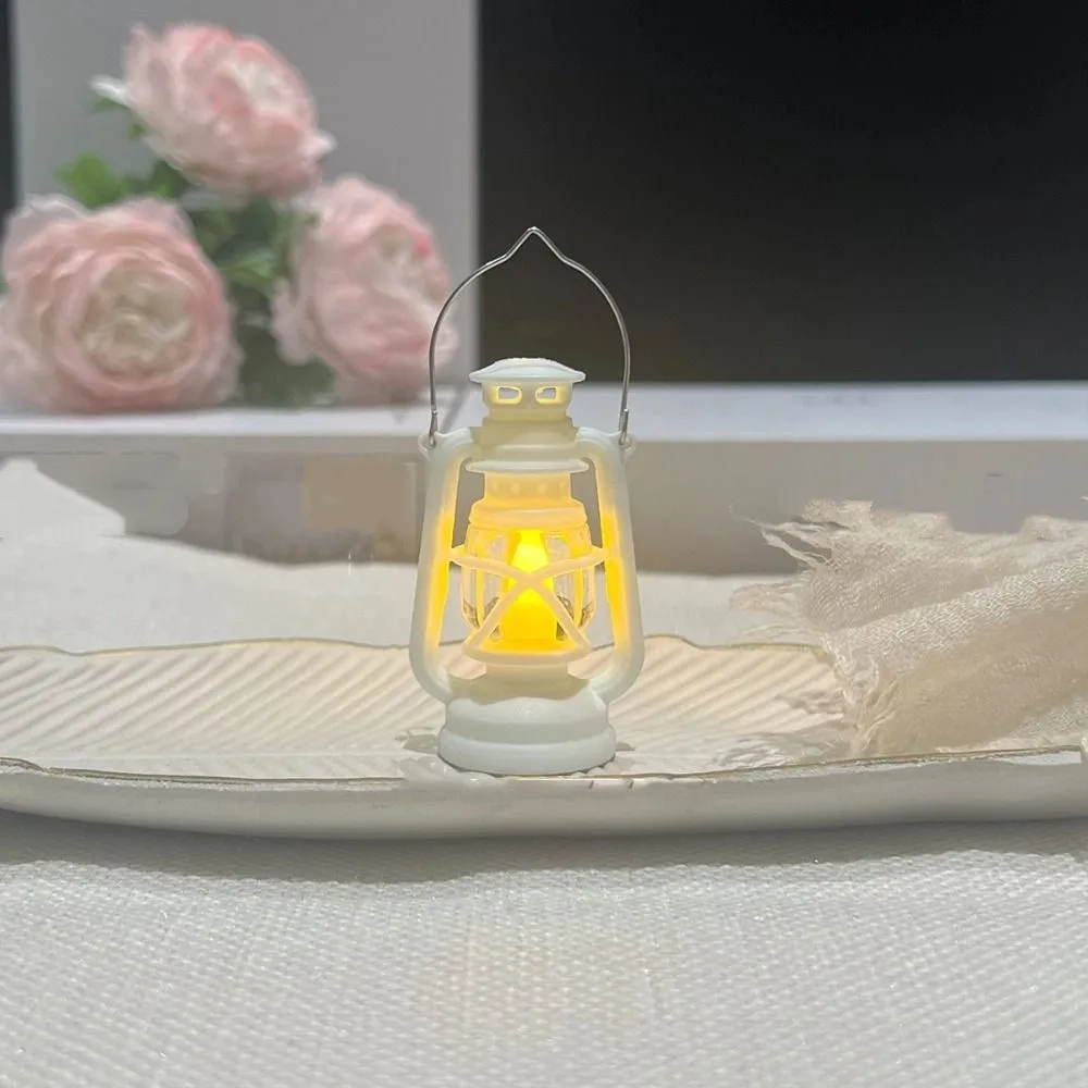 Retro LED Electronic Candle Light Flameless Warm Light Outdoor Hanging Small Lanterns Creative with Hook Christmas Tree Decor