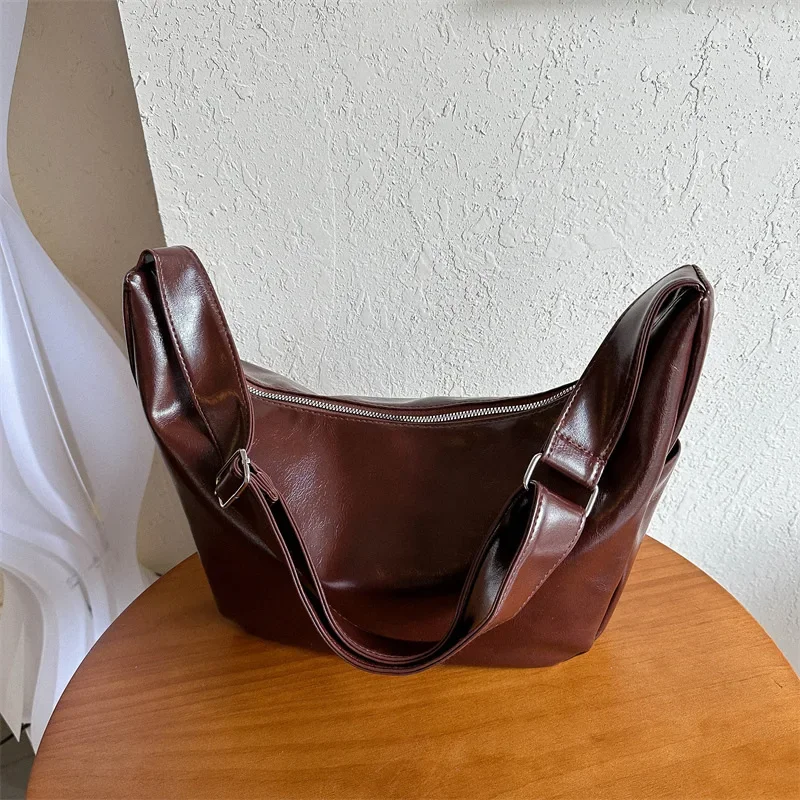 Korean Fashion Large-capacity Casual Retro Jiaozi Crossbody Bag Popular Niche Design Shoulder Bag Texture Messenger Shoulder Bag