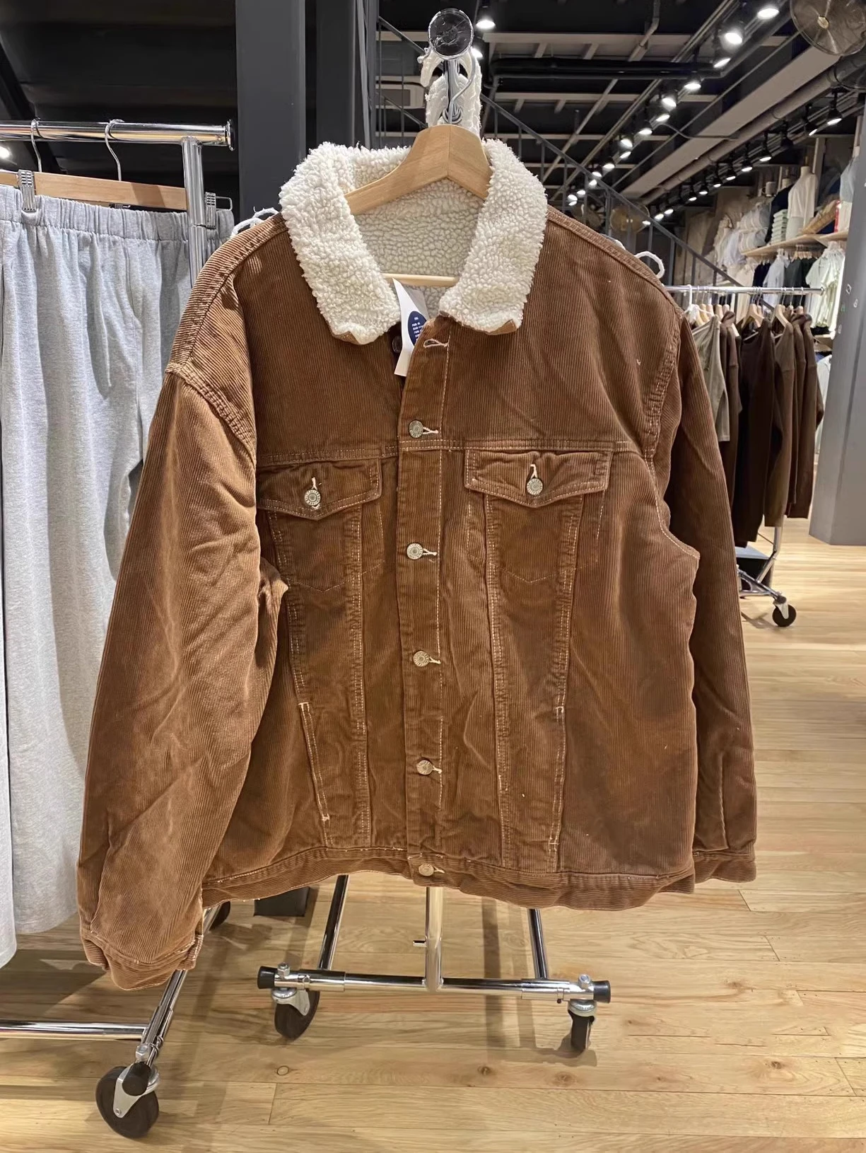 BM 슬레 브랜디 아메리칸 레트로 양털 재킷 루즈 코듀로이 따뜻한 코트 여성용 루즈핏 칼라 테이닝 아우터웨어