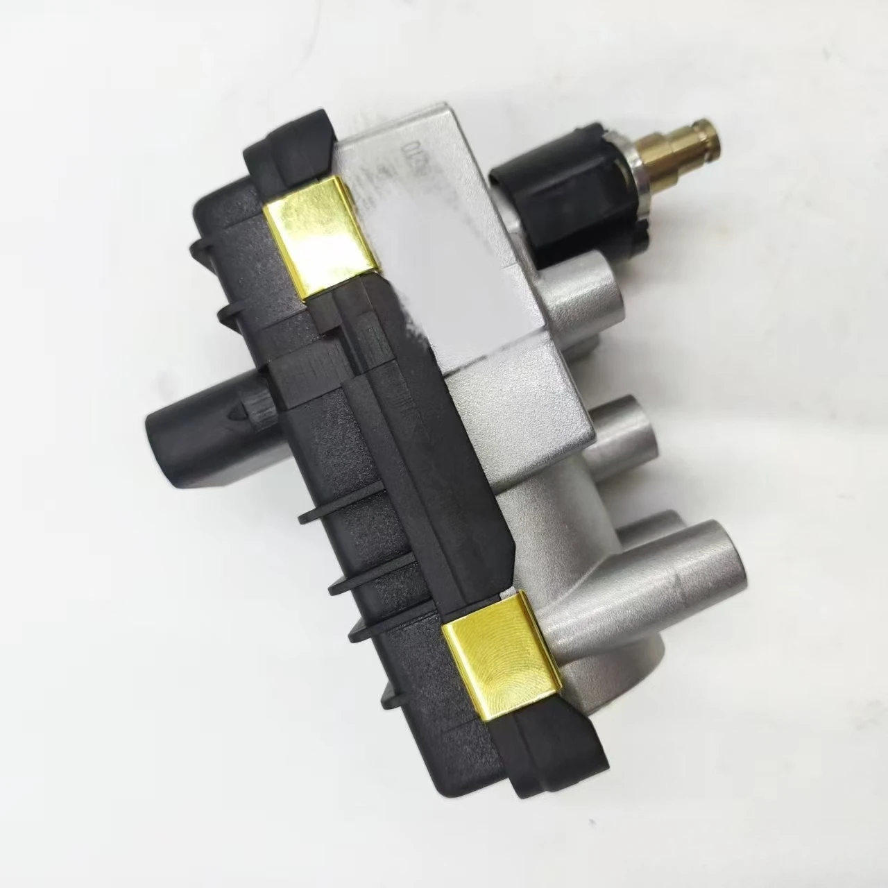 

Suitable for Mercedes-Benz E270 Supercharger Solenoid Valve Actuator 6MW008412-45 712120