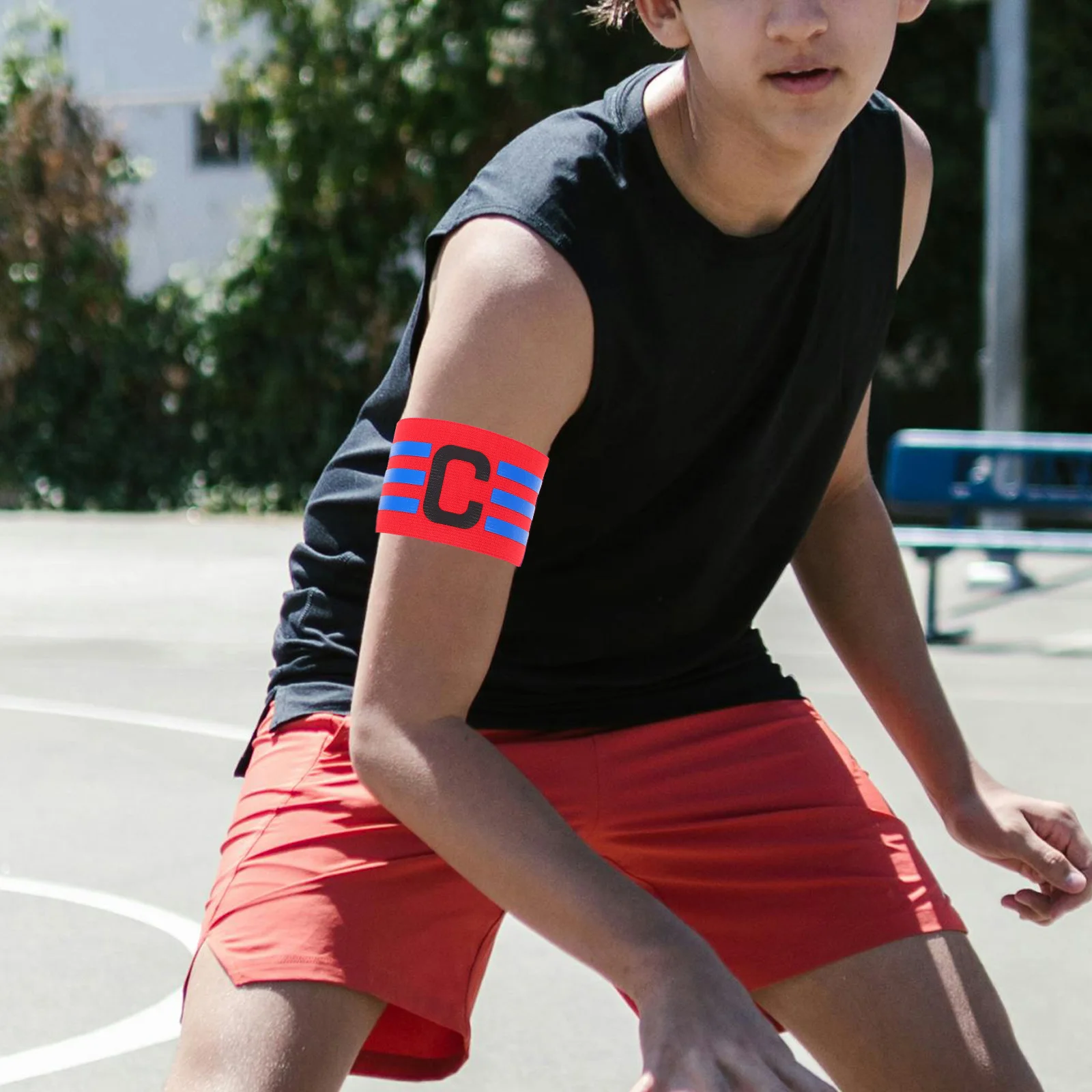 

Football Captain's Armband Simple Colorful Durable Small Football Captain's Armband for Man Woman (Black Red)