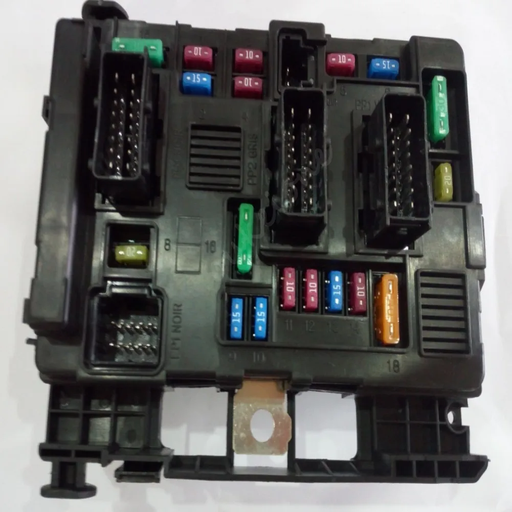 9643498880 For Peugeot 206 307 406  Citroen C3 C2 2004 Sxara Picasso Fuse Box Assembly Relay  automotive relay box
