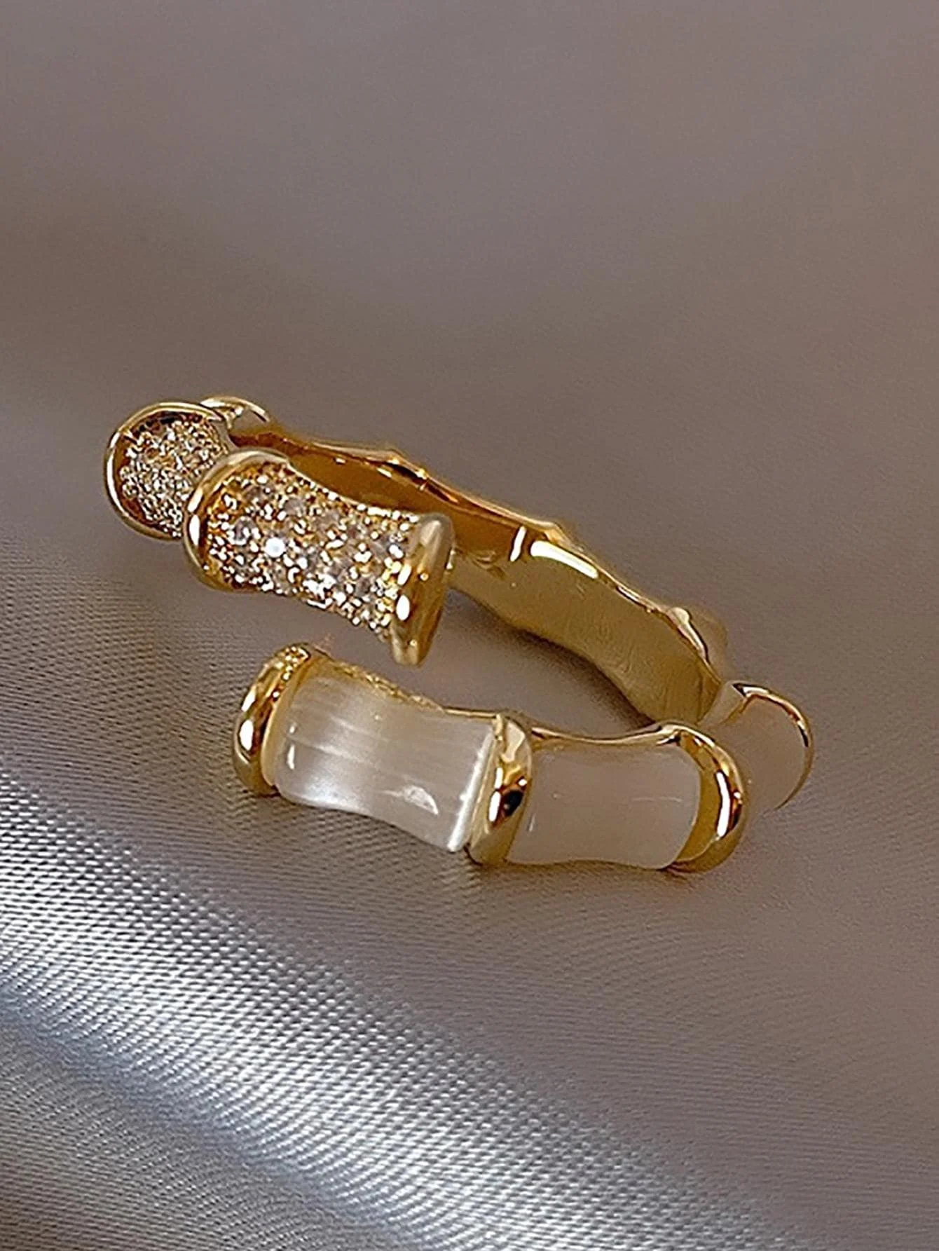 1 Stück eleganter Manschettenknopf-Ring aus Opal und Zirkonia, perfektes Geschenk für sie