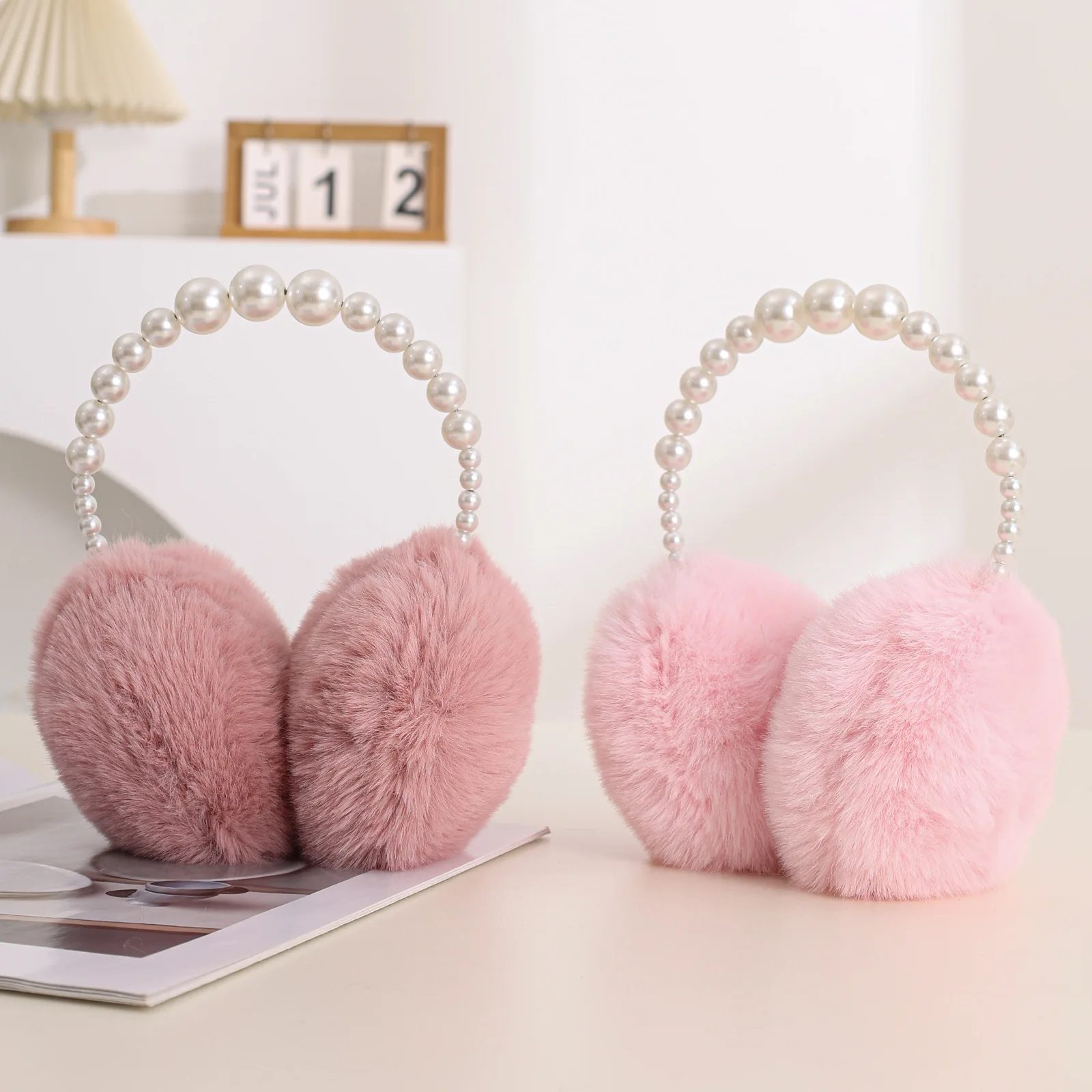 Ladies' Plushed Earmuffs Winter Thickened Warm Comfortable Korean Simple Pearl Gentle Sweet Kawaii Verstaile Harajuku Earmuffs