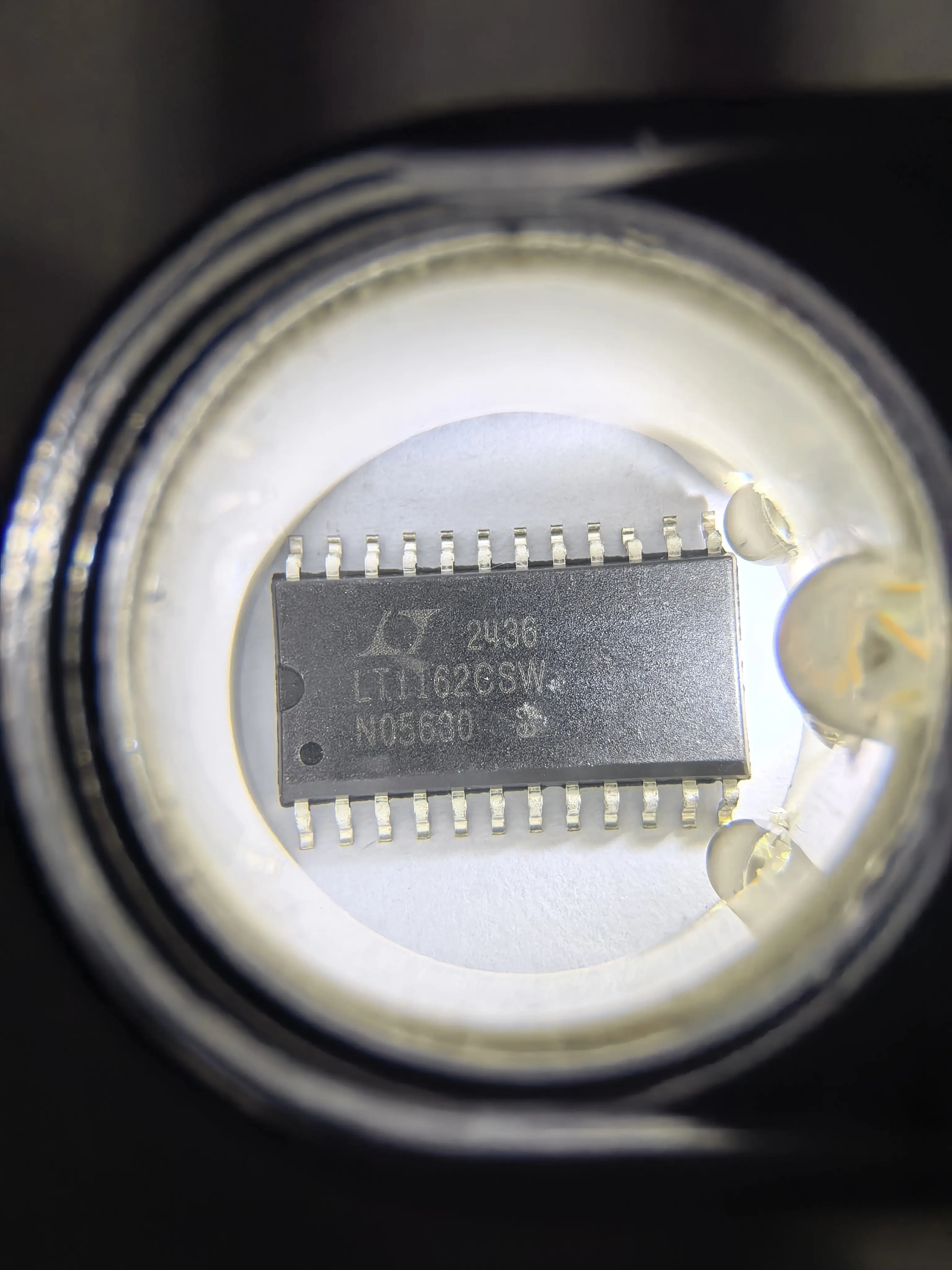 LT1162 LT1162CSW LT1162ISW – N-Kanal-Leistungs-MOSFET-Treiber mit halber/voller Brücke