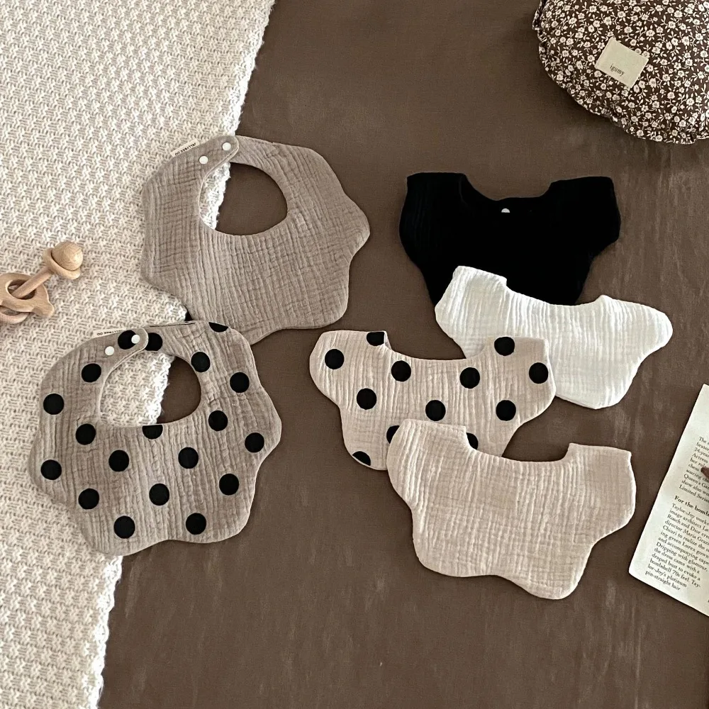 

Нагрудники для кормления против блювоты, водонепроницаемые хлопковые пряжи, детские слюнявчики, с круглым вырезом, в форме цветка, детские хлопковые нагрудники в горошек