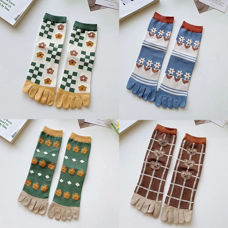 Five Fingers Women Socks Animals Cartoon Print Japanese Kawaii Cute Socks Casual Plaid Harajuku Floral Retro Vintage Socks Women