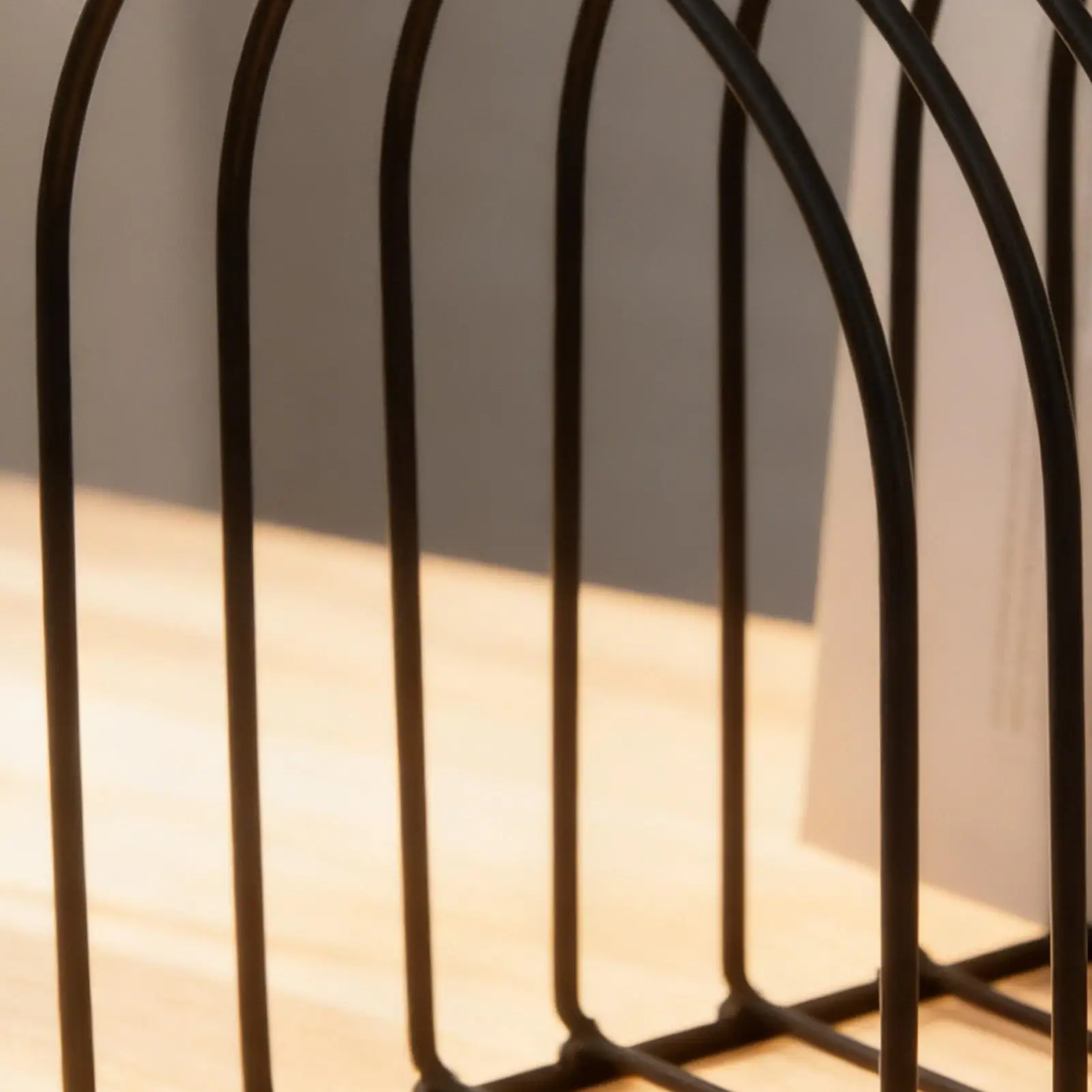 

Дисплей для шапок, 2 шт., металлическая компактная подставка для шапок, органайзер для хранения шапочек, держатель для прихожей, спальни, шкафа, комода