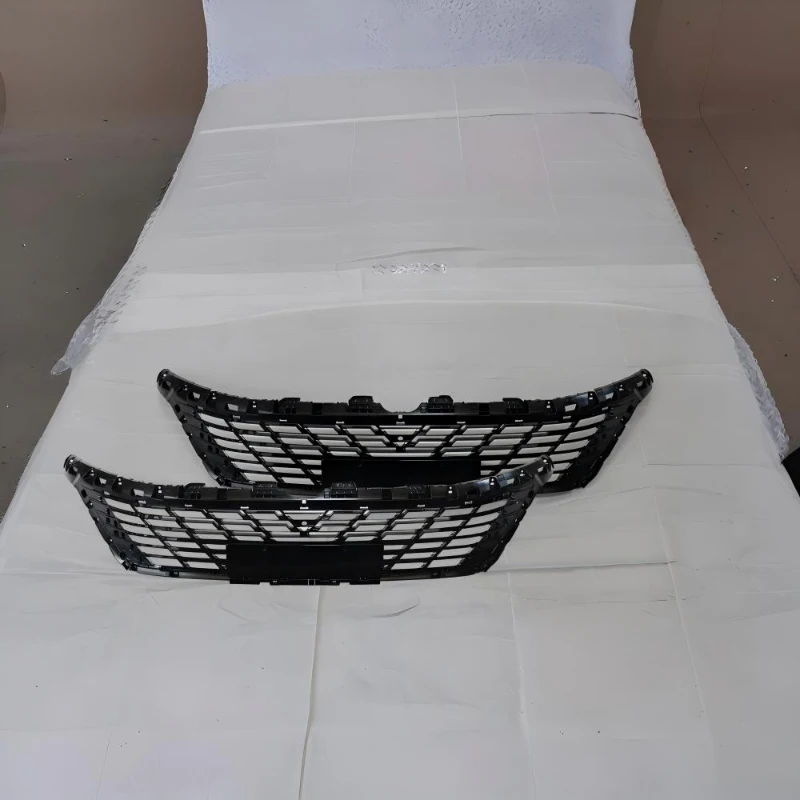High Quality Front Central Mesh Bumper Decorative Grille Auto Exterior Replacement Accessories