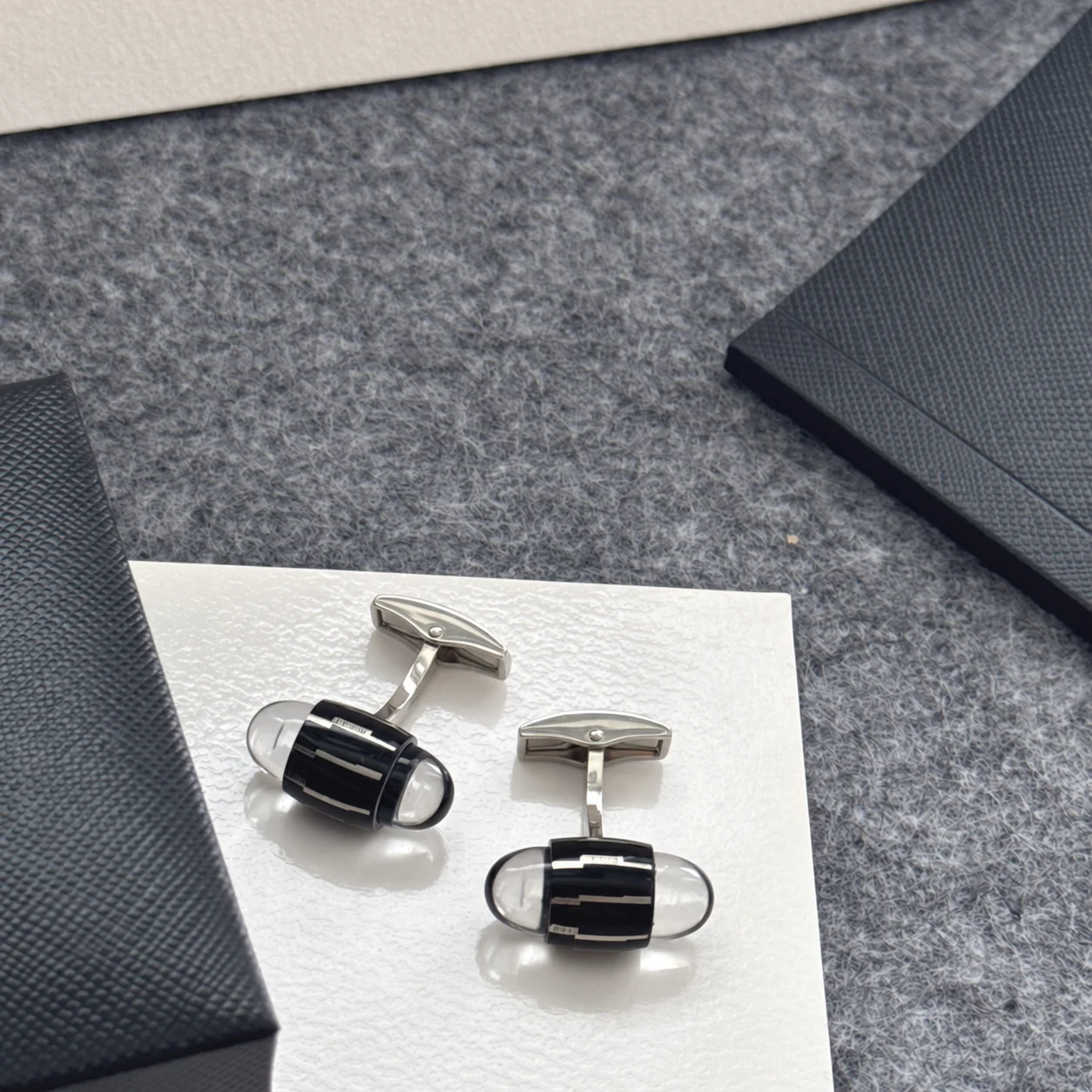 Premium Mens Cufflinks Exquisite Design High Quality French Cuff Links for Men Elegant Daily Office Formal Business Suit Buttons