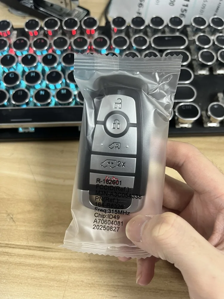 CN018149 مفتاح بعيد ذكي لما بعد البيع لإضاءة فورد EV 315/433 ميجا هرتز PN:164-R8304 49 رقاقة A70604078